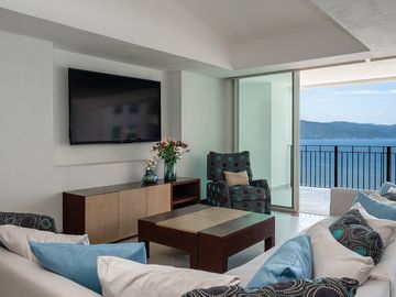 En Venta Departamento a Pie de Playa en Grand Venetian, Puerto Vallarta, Jalisco