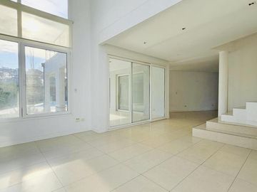 Casa Venta 4 ambientes en Ayres de Pilar, Zona Norte