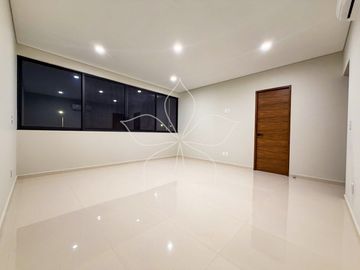 RESIDENCIA EN RENTA, ALTANZA, SOLARES, ZAPOPAN, JAL.