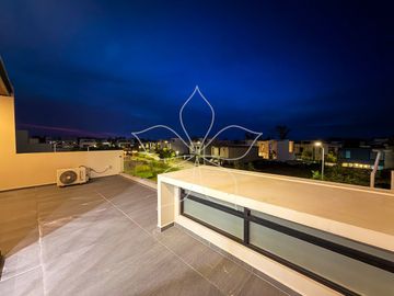 RESIDENCIA EN RENTA, ALTANZA, SOLARES, ZAPOPAN, JAL.