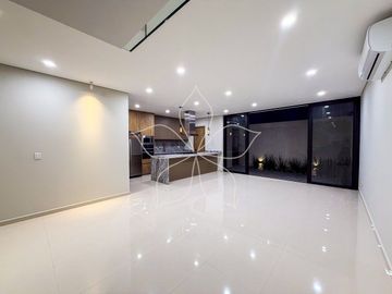 RESIDENCIA EN RENTA, ALTANZA, SOLARES, ZAPOPAN, JAL.