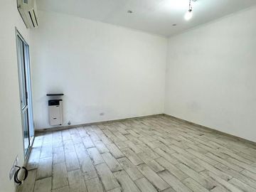 Venta PH Tres Ambientes Villa del Parque Reciclado a nuevo Charcas