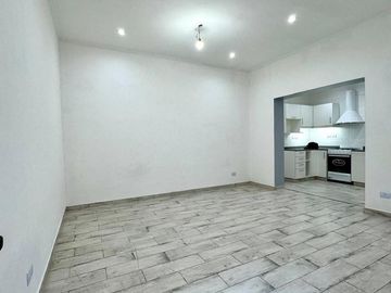 Venta PH Tres Ambientes Villa del Parque Reciclado a nuevo Charcas