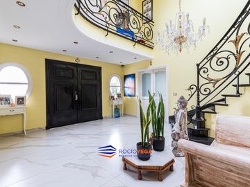 Casa a la venta en Country Club San Diego, Moreno