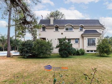 Casa a la venta en Country Club San Diego, Moreno