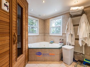 Casa a la venta en Country Club San Diego, Moreno