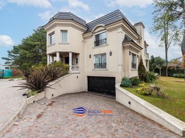 Casa a la venta en Country Club San Diego, Moreno