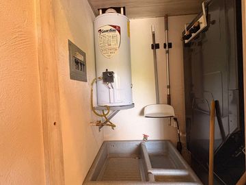 Departamento amueblado en La Americana. Incluye mantenimiento