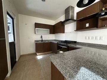 Casa en Venta Coto Santillana Solares