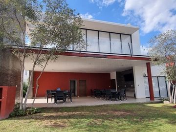 Casa en Venta Coto Santillana Solares