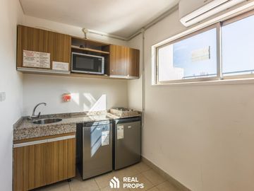 VENTA MONOAMBIENTE CON BALCÓN, COCHERA, PILETA Y PARRILLA EN FLORES