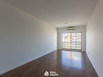 VENTA MONOAMBIENTE CON BALCÓN, COCHERA, PILETA Y PARRILLA EN FLORES