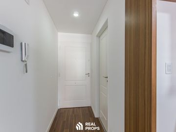 VENTA MONOAMBIENTE CON BALCÓN, COCHERA, PILETA Y PARRILLA EN FLORES