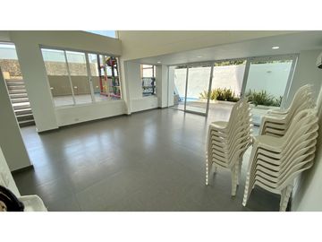 VENTA APARTAMENTO INCREIBLEMENTE DISTRIBUIDO en BAVARIA- SANTA MARTA