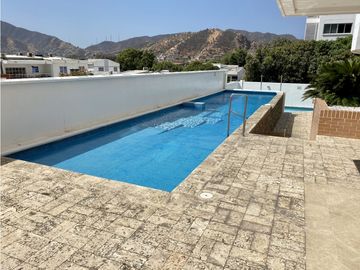 VENTA APARTAMENTO INCREIBLEMENTE DISTRIBUIDO en BAVARIA- SANTA MARTA