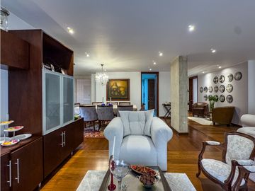 Apartamento en venta con terraza, Chicó Reservado, Bogotá D.C.