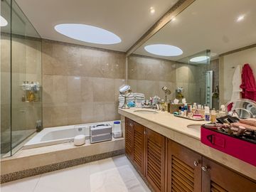 Apartamento en venta con terraza, Chicó Reservado, Bogotá D.C.
