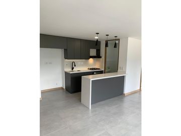 LINDO APARTAMENTO EN VENTA SABANETA