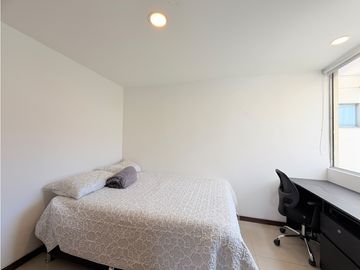 APARTAMENTO AMOBLADO EN RENTA SECTOR POBLADO C.C SANTAFE