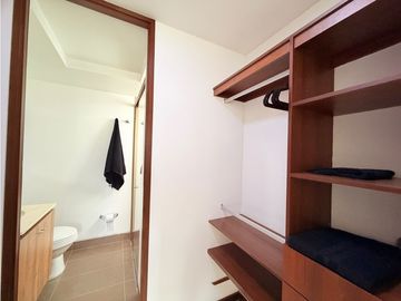 APARTAMENTO AMOBLADO EN RENTA SECTOR POBLADO C.C SANTAFE