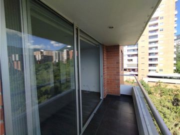 APARTAMENTO EN ARRIENDO EN POBLADO