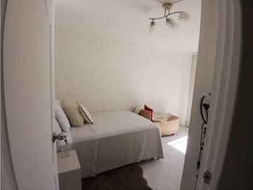APARTAMENTO REMODELADO EN VENTA EN LA AMERICA SECTOR SIMON BOLIVAR 