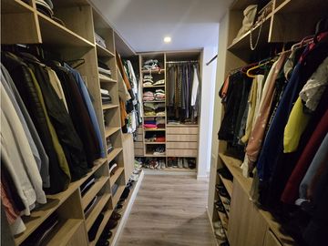 T Apartamento remodelado en venta en Bosque Medina, Bogotá D.C