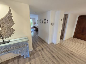 T Apartamento remodelado en venta en Bosque Medina, Bogotá D.C