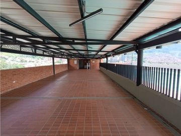 Se Vende Apartamento en Sector el Trapiche, Bello (c)
