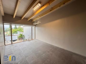 BOSQUES DE LA HERRADURA. casa en venta, estricta seguridad, terraza, luminosa