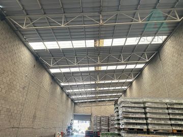 ¿Buscas una bodega industrial - comercial, lista para operar o una inversión con alta demanda?
