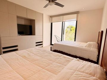 Pent House