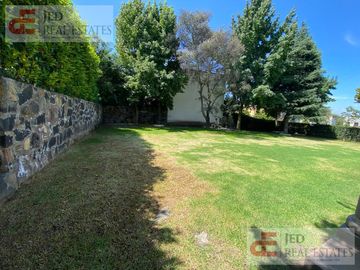 Casa en condominio con doble terreno