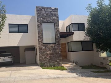 Casa en Venta en Cañada del Refugio León Gto Zona Norte
