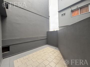 Alquiler Departamento 4 ambientes con balcón en Wilde