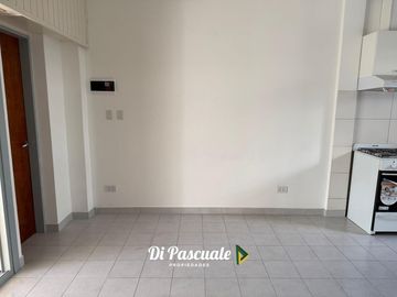 ALQUILER Departamento 2 Ambientes Con Balcón - Moreno Centro