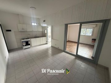 ALQUILER Departamento 2 Ambientes Con Balcón - Moreno Centro