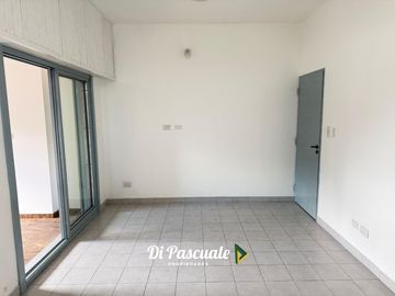 ALQUILER Departamento 2 Ambientes Con Balcón - Moreno Centro