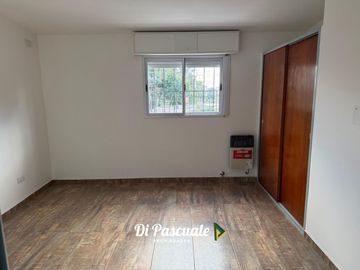 ALQUILER Departamento 2 Ambientes Con Balcón - Moreno Centro