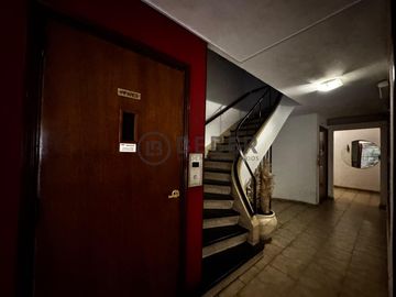 En venta tres ambientes al frente con balcon, Punta Iglesia