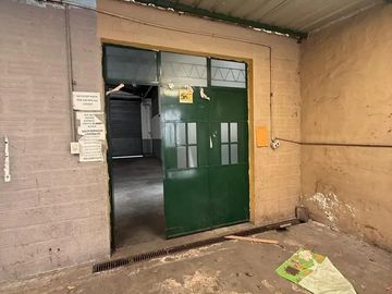 Galpón - Depósito de 1400 m2 en Barracas - ALQUILER