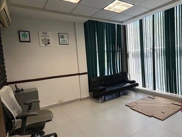 OFICINA RENTA EN PLAZA LONDRES