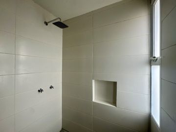 Casa en venta NUEVA en Valle Imperial