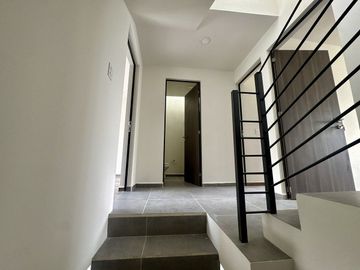 Casa en venta NUEVA en Valle Imperial