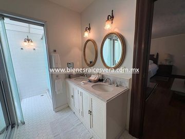 HACIENDA CONTEMPORANIA EN VENTA EN TEQUISQUIAPAN EN HACIENDA GRANDE. Anel