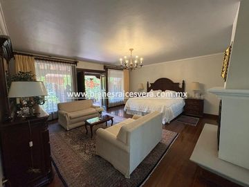 HACIENDA CONTEMPORANIA EN VENTA EN TEQUISQUIAPAN EN HACIENDA GRANDE. Anel