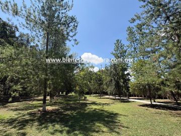HACIENDA CONTEMPORANIA EN VENTA EN TEQUISQUIAPAN EN HACIENDA GRANDE. Anel