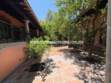HACIENDA CONTEMPORANIA EN VENTA EN TEQUISQUIAPAN EN HACIENDA GRANDE. Anel