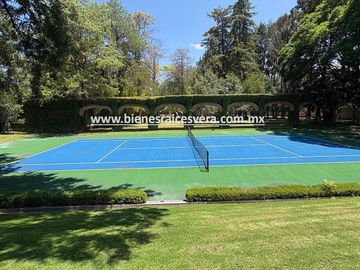 HACIENDA CONTEMPORANIA EN VENTA EN TEQUISQUIAPAN EN HACIENDA GRANDE. Anel