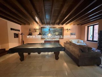 HACIENDA CONTEMPORANIA EN VENTA EN TEQUISQUIAPAN EN HACIENDA GRANDE. Anel